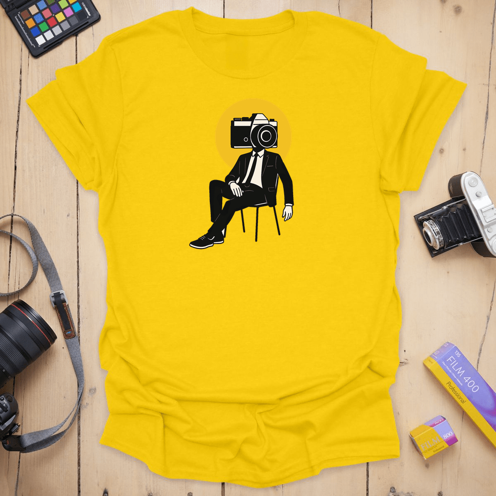 413 The Director T-Shirt - Daisy